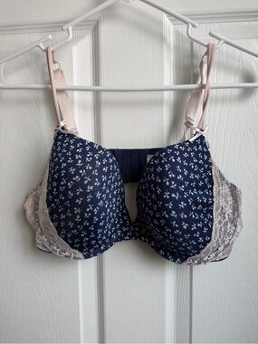 Jessica Simpson Bra